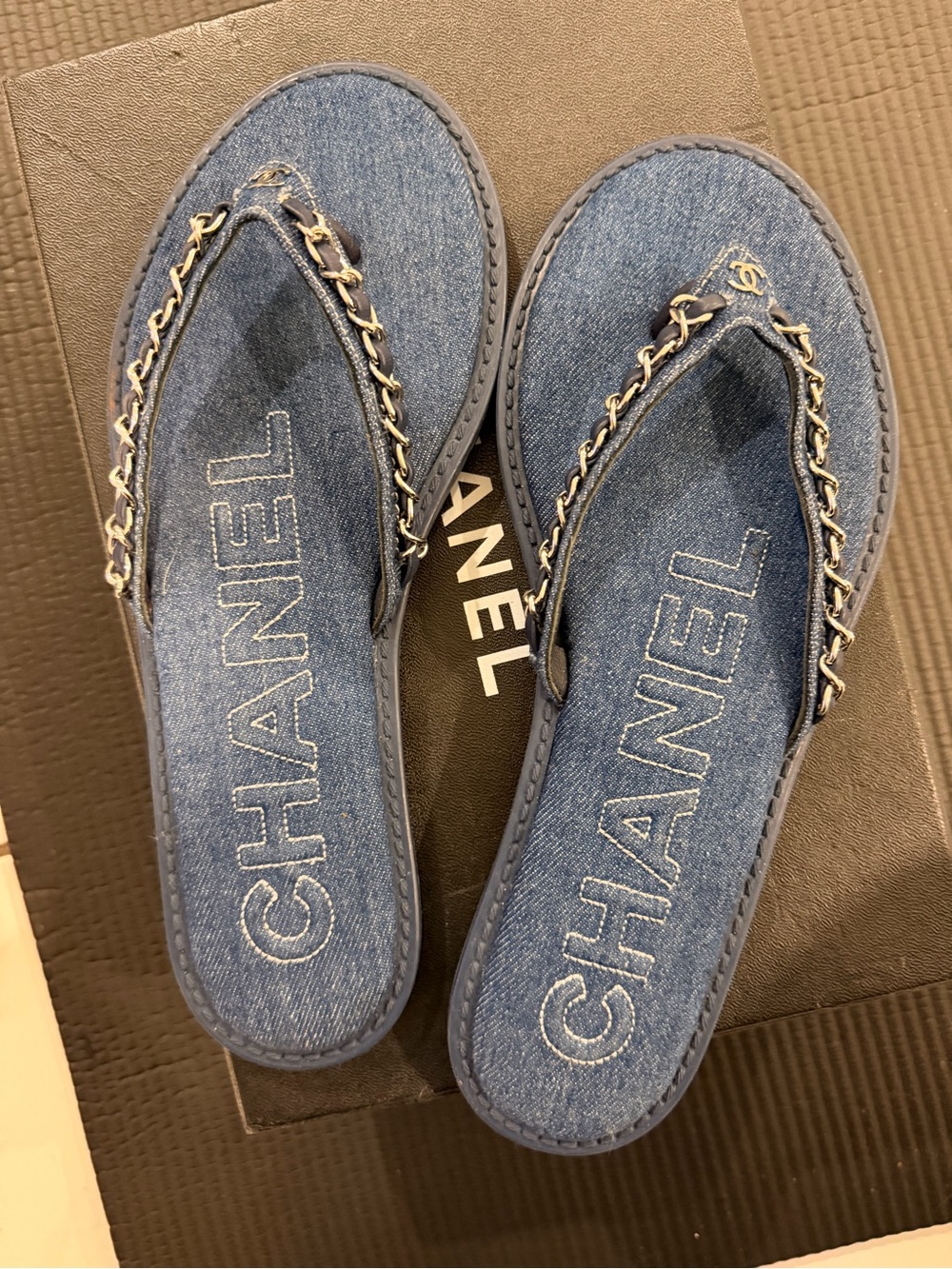 CHANEL Blue Denim Chain-Trim Flip Sandals